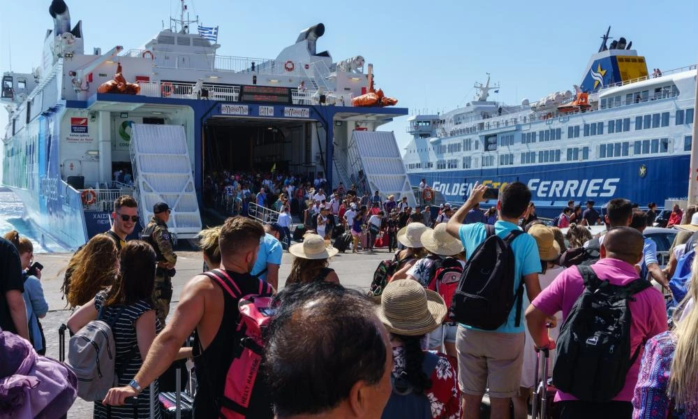 Χωρίς γιατρούς τα νησιά μια ανάσα πριν από το καλοκαίρι - «Ο μισθός δεν φθάνει ούτε για το νοίκι του σπιτιού»